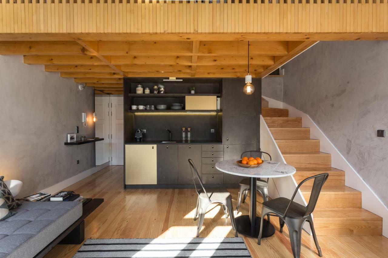 Gold & Grey Loft Almada Leilighet Porto Eksteriør bilde